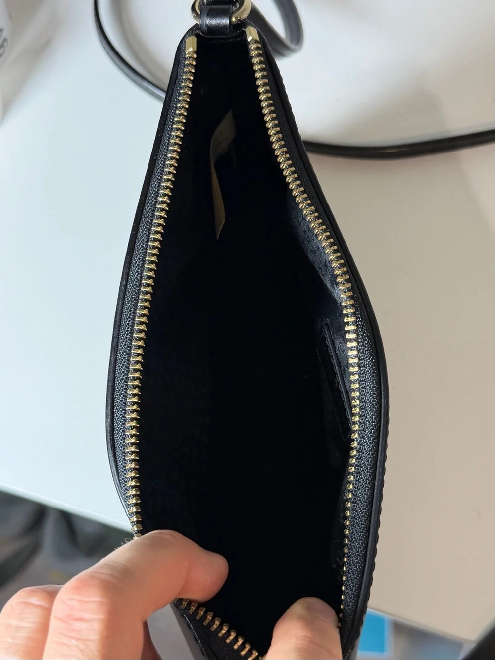 kate spade Like New New York Ivy Street Black Leather Crossbody Bag with Tassel